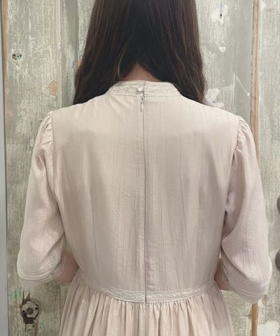 light beige / back zipper