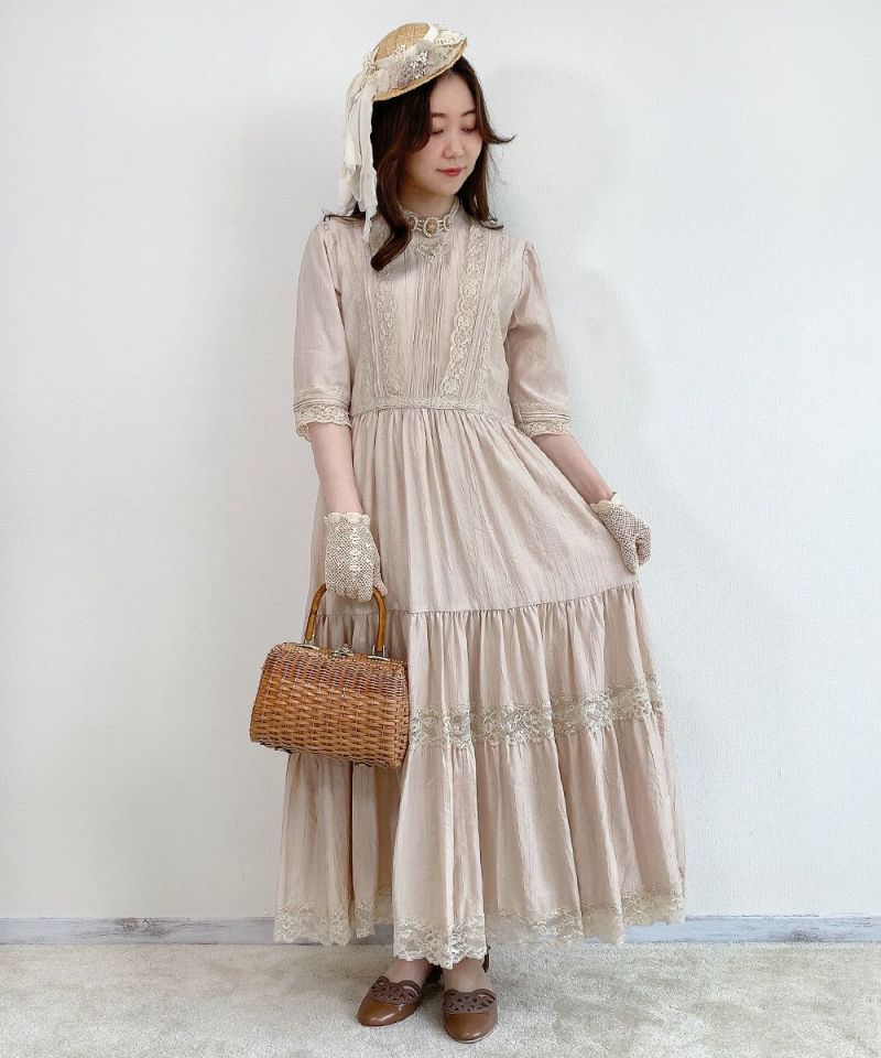 light beige / 153cm