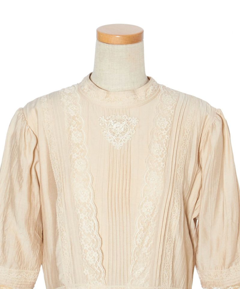 Front up (light beige)