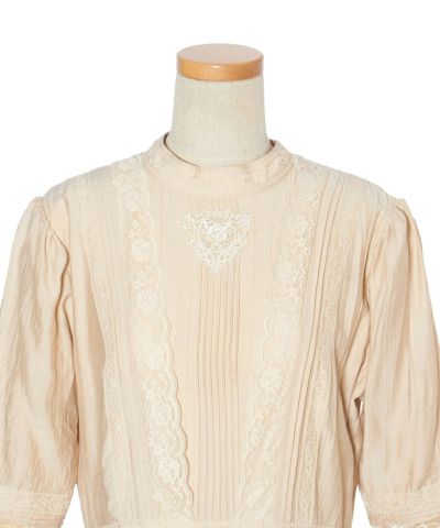 Front up (light beige)
