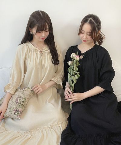 Yangyanagi Gather Smock Dress / F i.n.t HOME [41HE02i001]