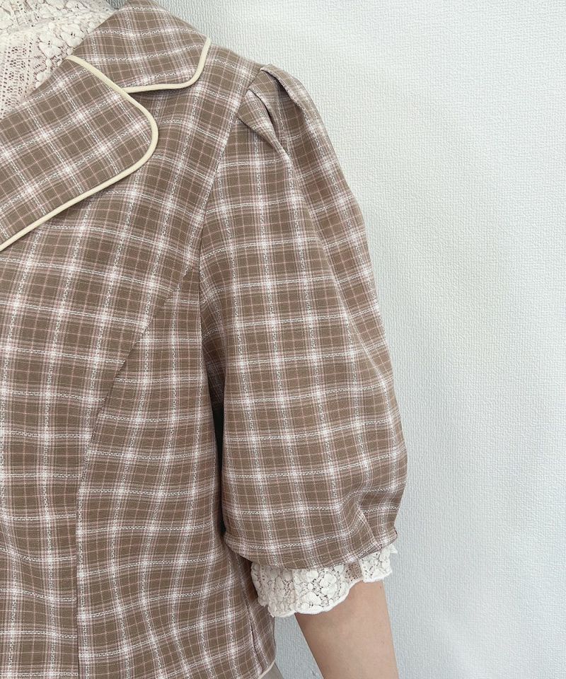 beige × white / sleeves