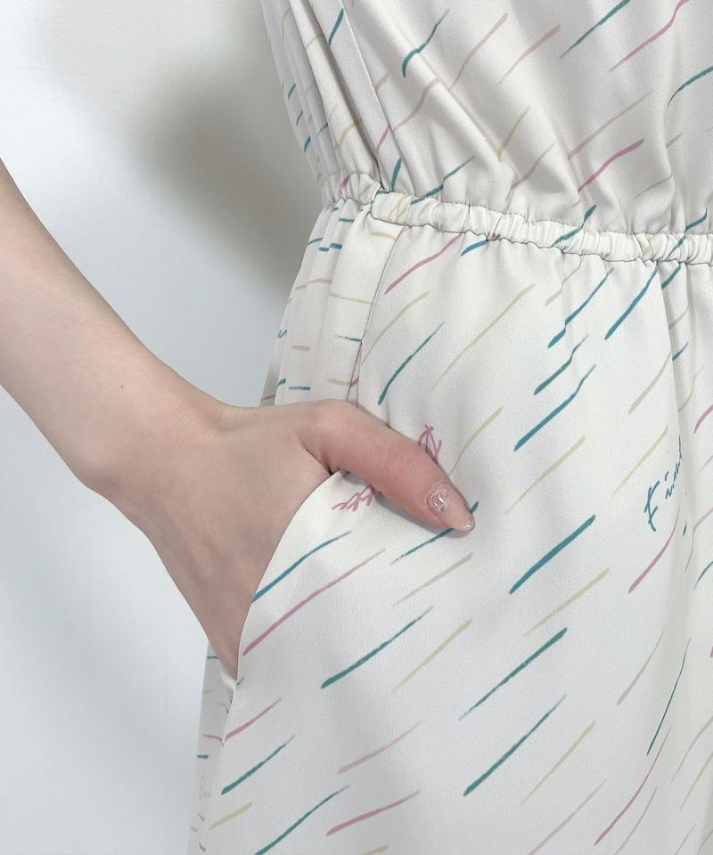 ivory × green / side pocket