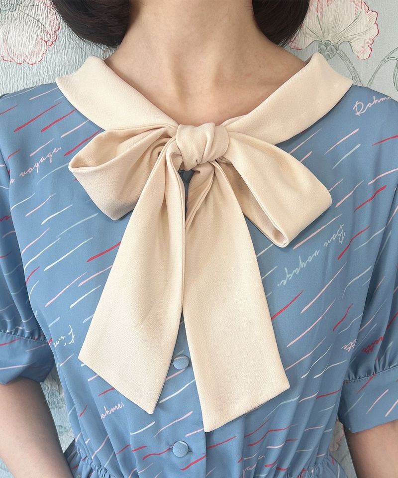 light blue x white / bowtie