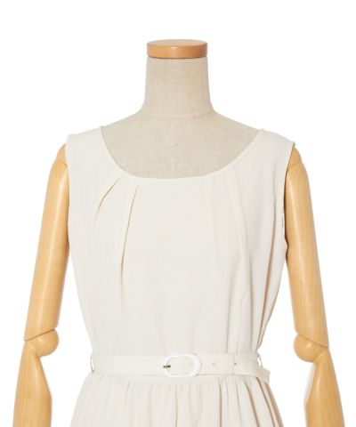 When the cape is removed (ivory)