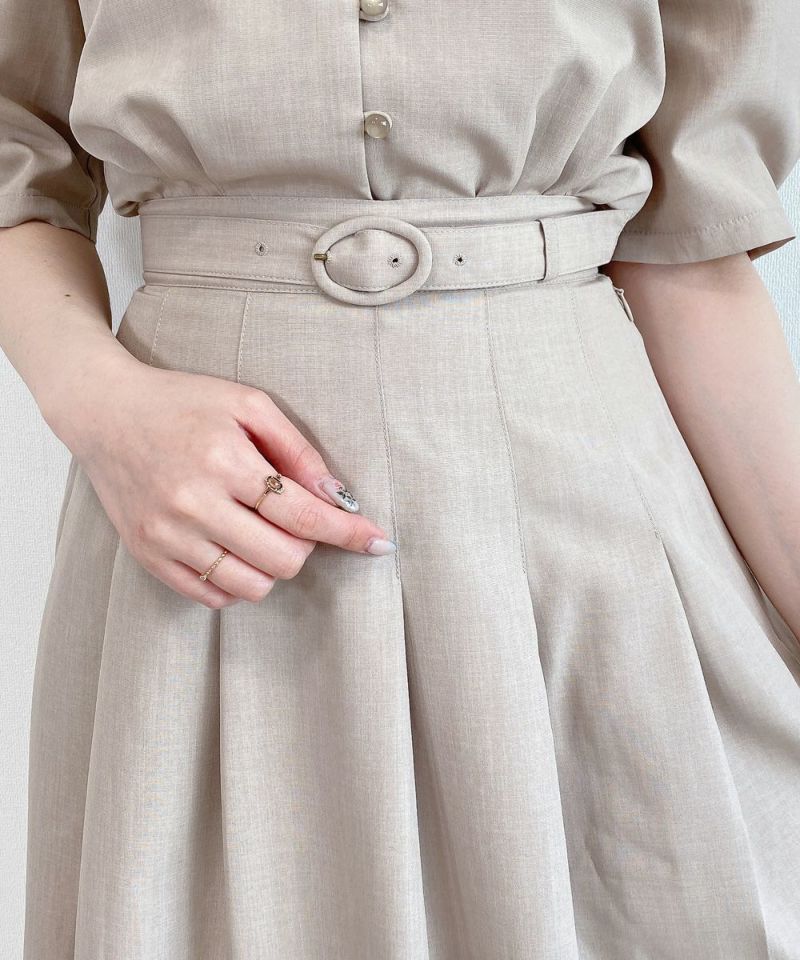light beige / belt