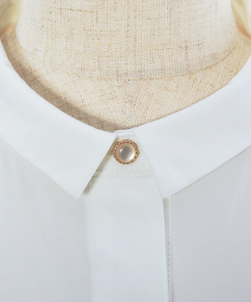 Button up (off white)