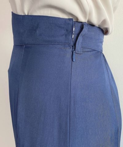 blue / side fastener