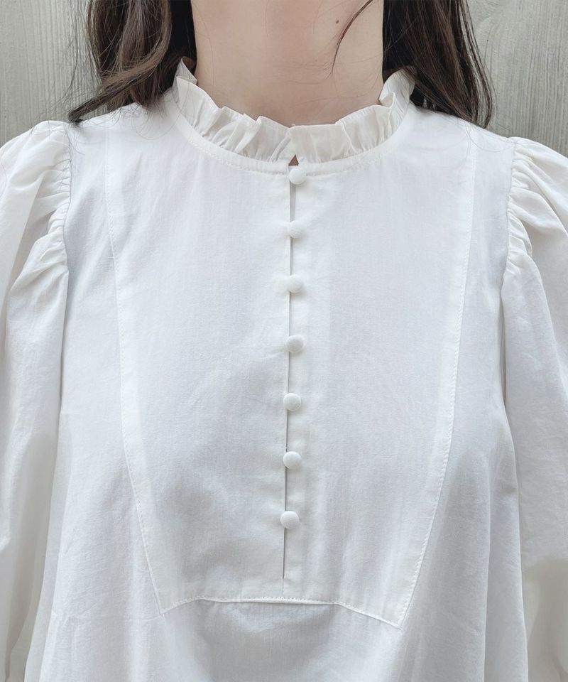 off white / button