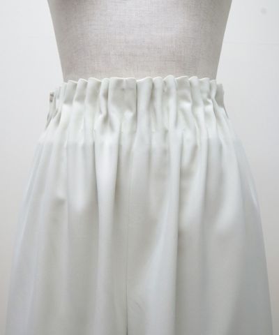 Front up (off white)