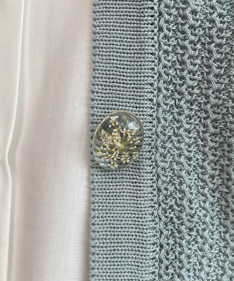 mint / button