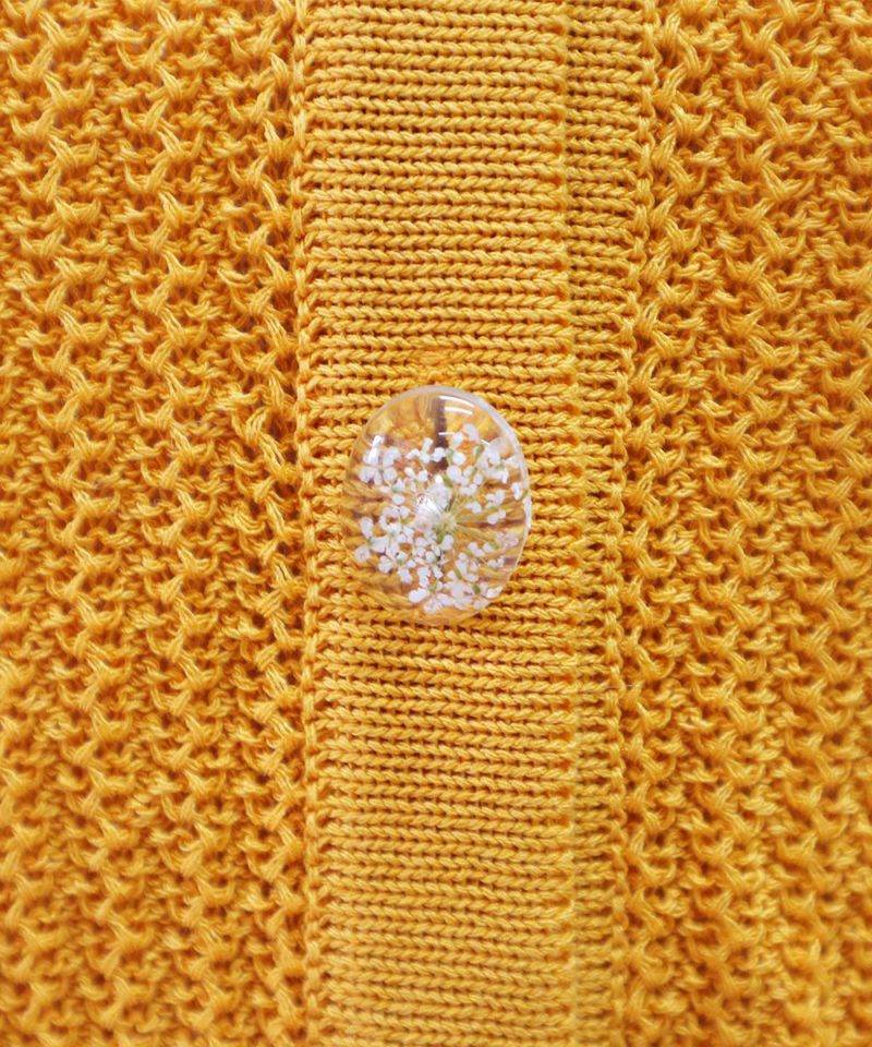 Button (yellow)