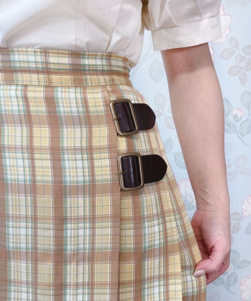 yellow / decorative belt