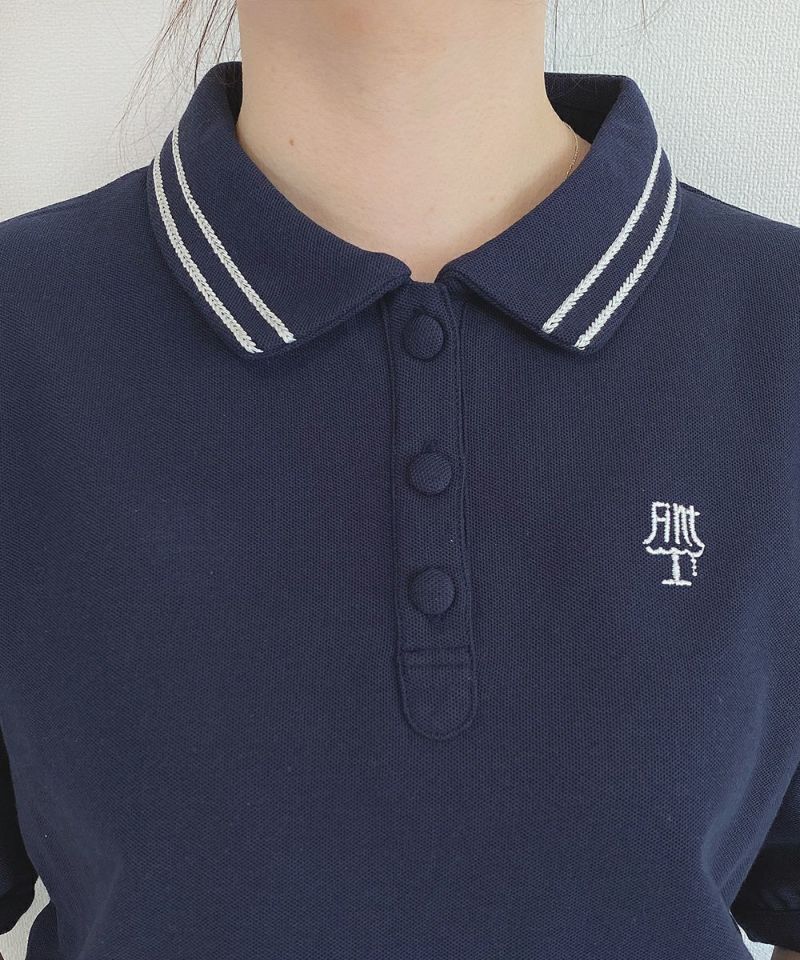 navy / collar