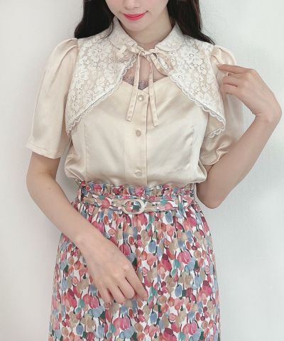 Lace layered diamond opening blouse / an another angelus [41BF02h011]