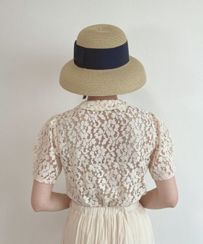 beige×blue