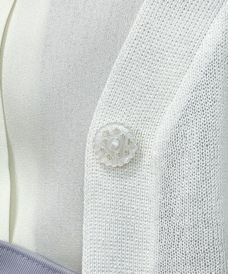 off white / button