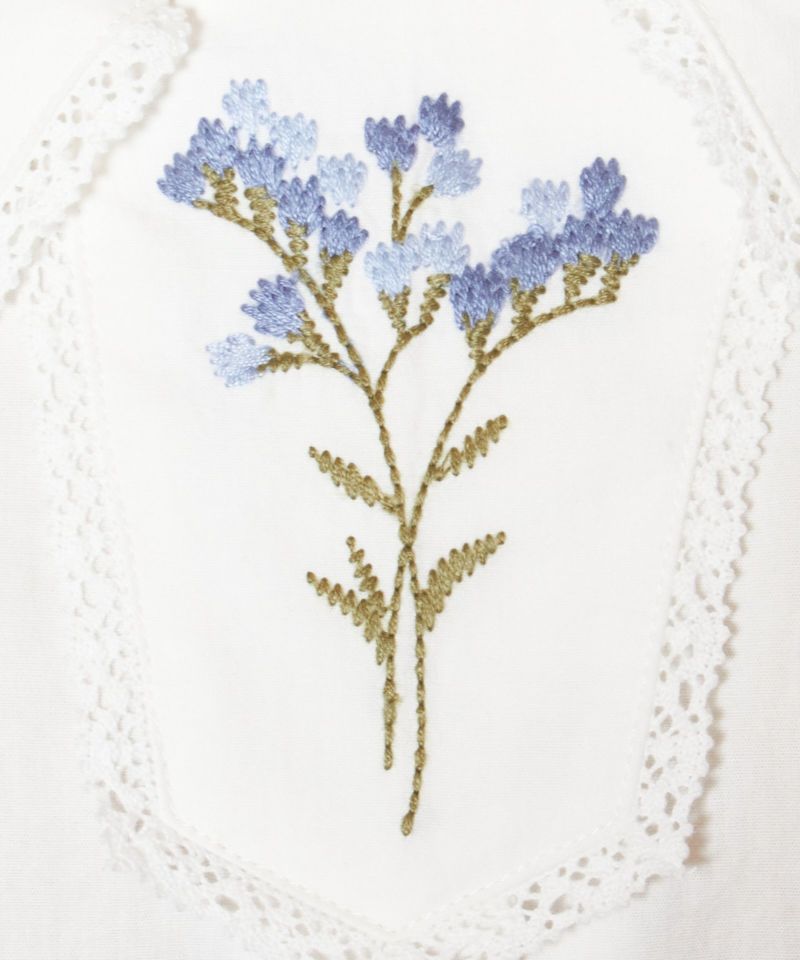 Embroidery up (off white x blue)