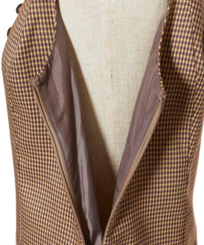 Side fastener (brown x yellow)