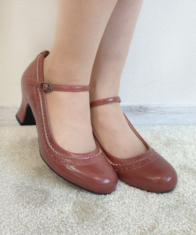 Pink brown