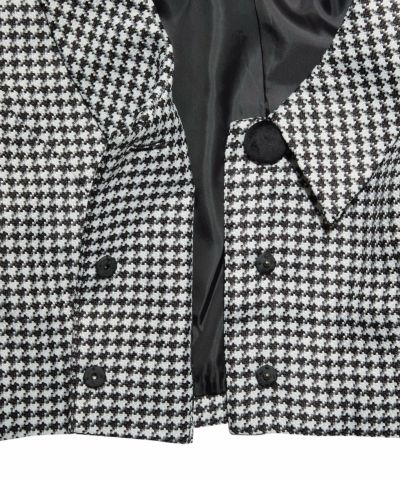 Inner button (black x gray)