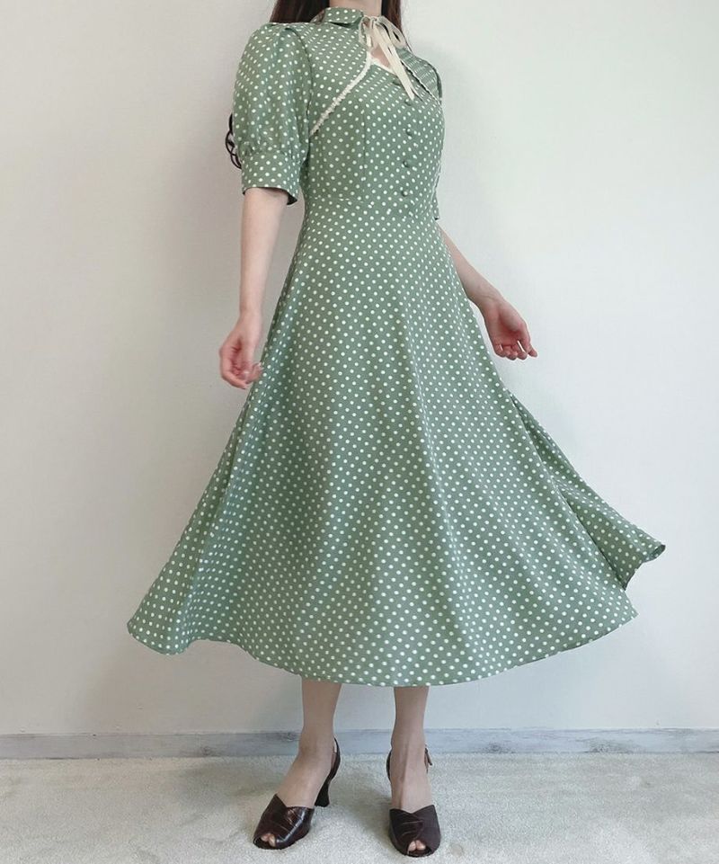 green × white / 162cm / S size wearing