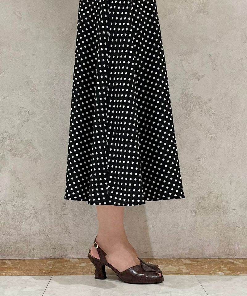 Black x white / 160cm / M size wearing