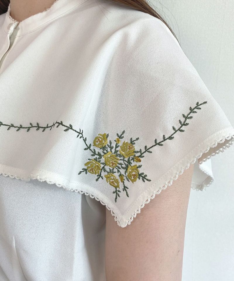 ブラウス シャツ スクエアケープ衿ローズ刺繍ブラウス レディース 洗える】スクエアケープ衿ローズ刺繍ブラウス | アンアナザー
