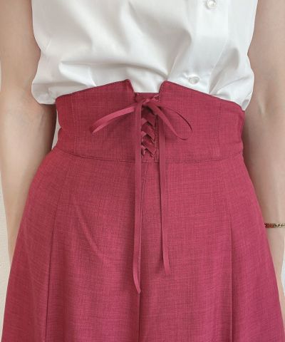 berry / lace up