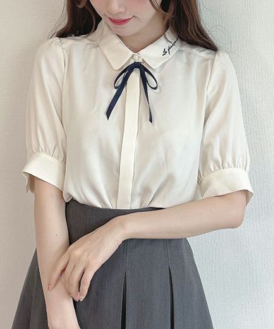 Logo embroidery collar blouse with ribbon tie/F i.n.t [43AF02h005]