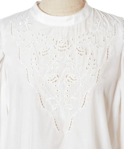 Front up (off white)