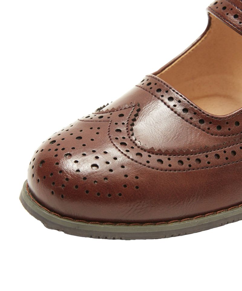 toes (brown)