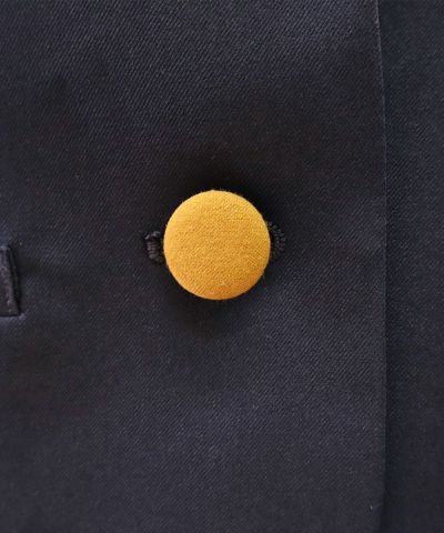 button (navy)
