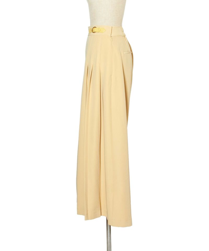 Side (light yellow)