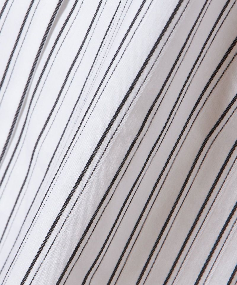 Fabric up (off white x black)