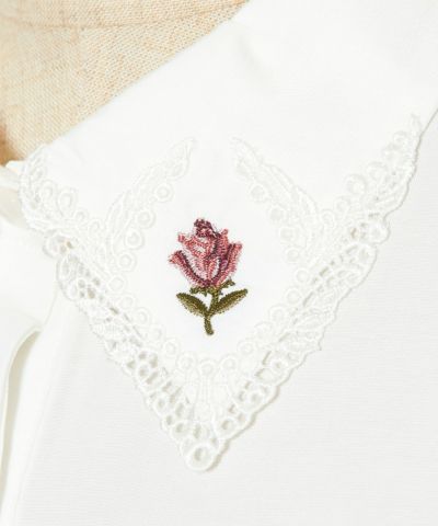 Embroidery up (off white)