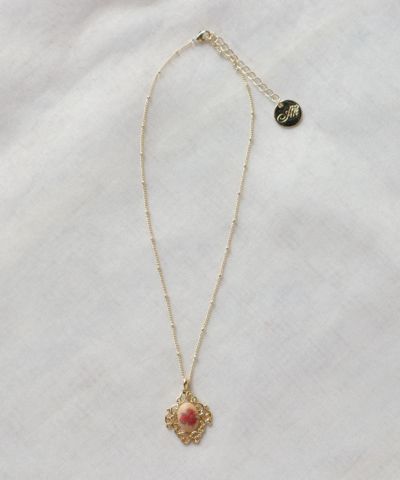 beige×red