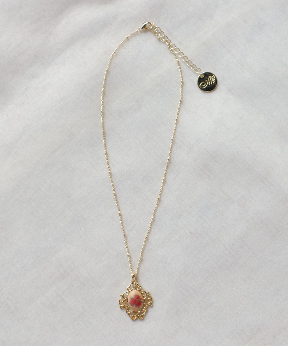 beige×red