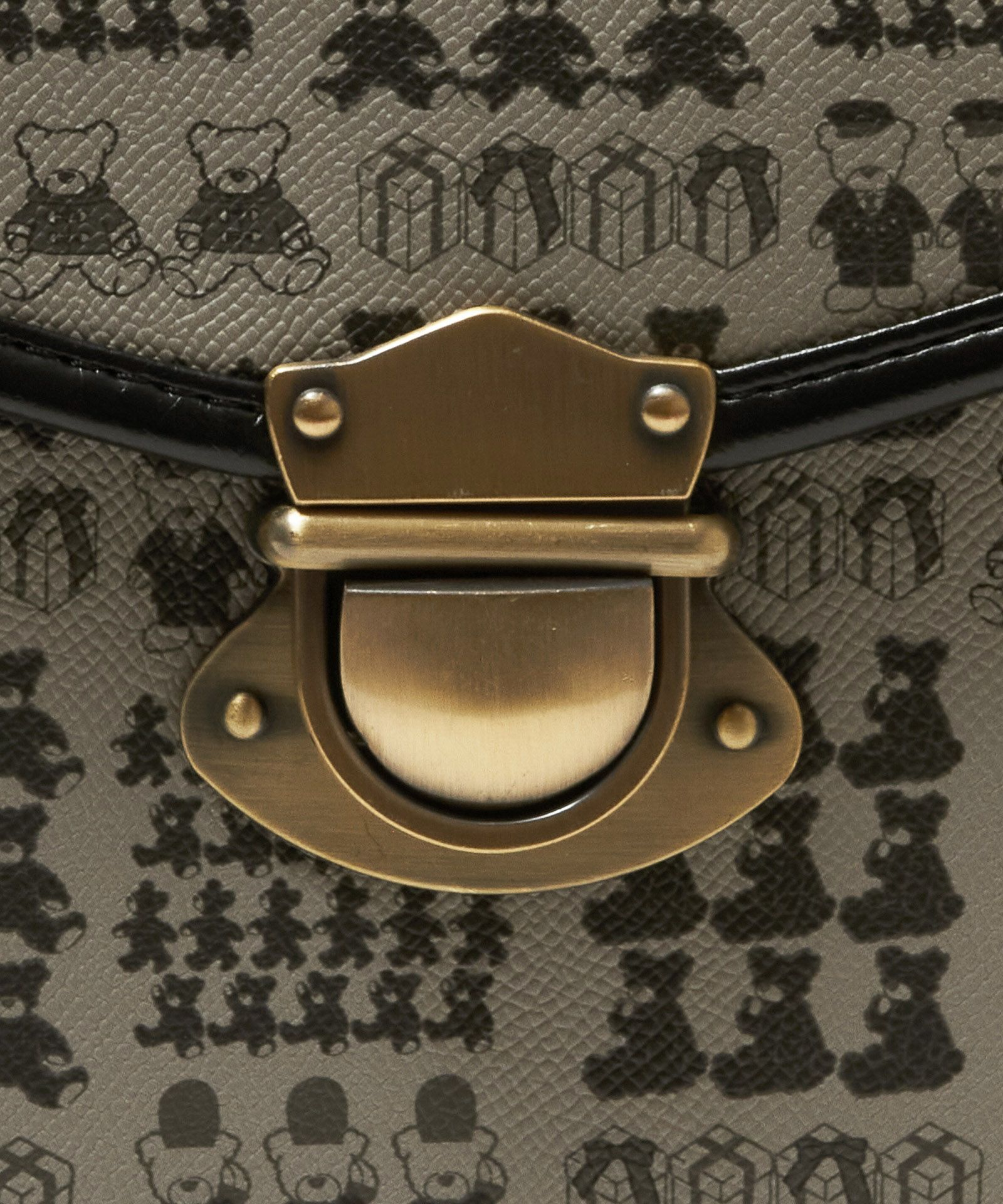留め具 (brown)
