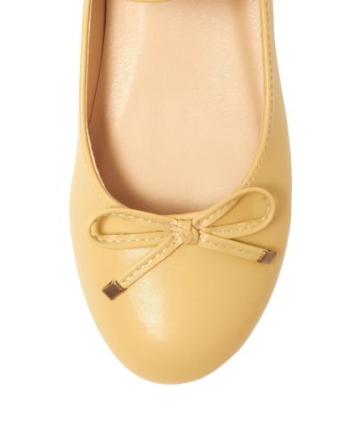 Front up (light yellow)