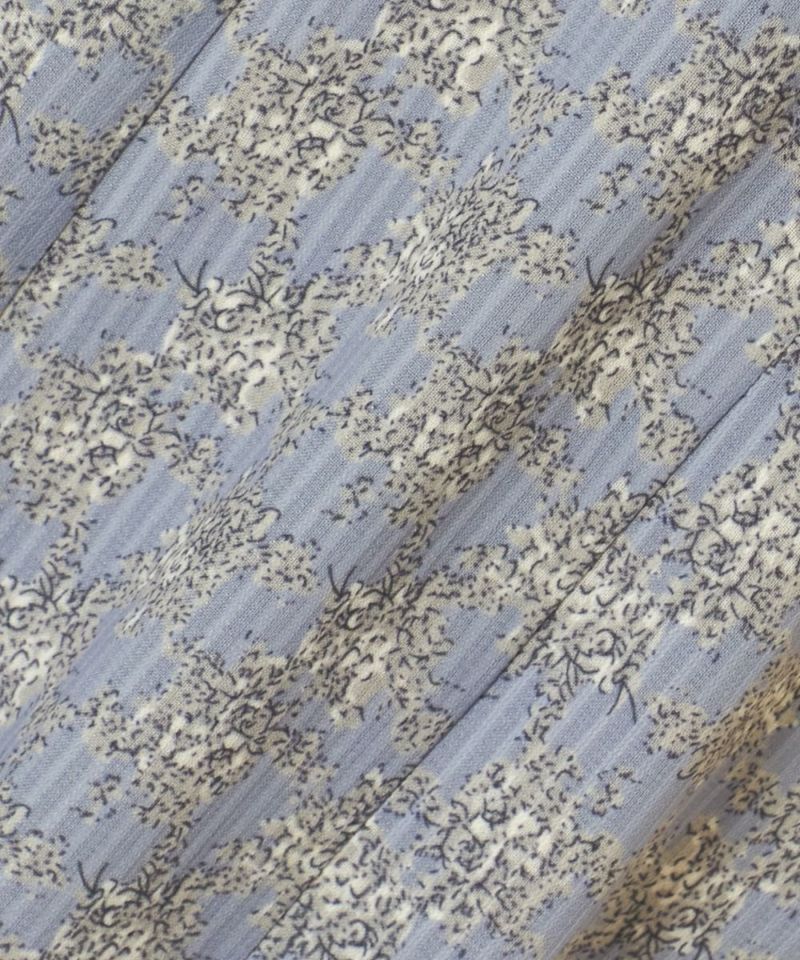 Fabric up (light blue x white)