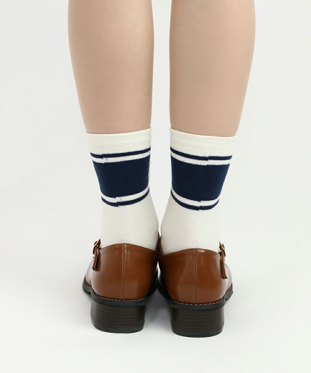 ivory×navy