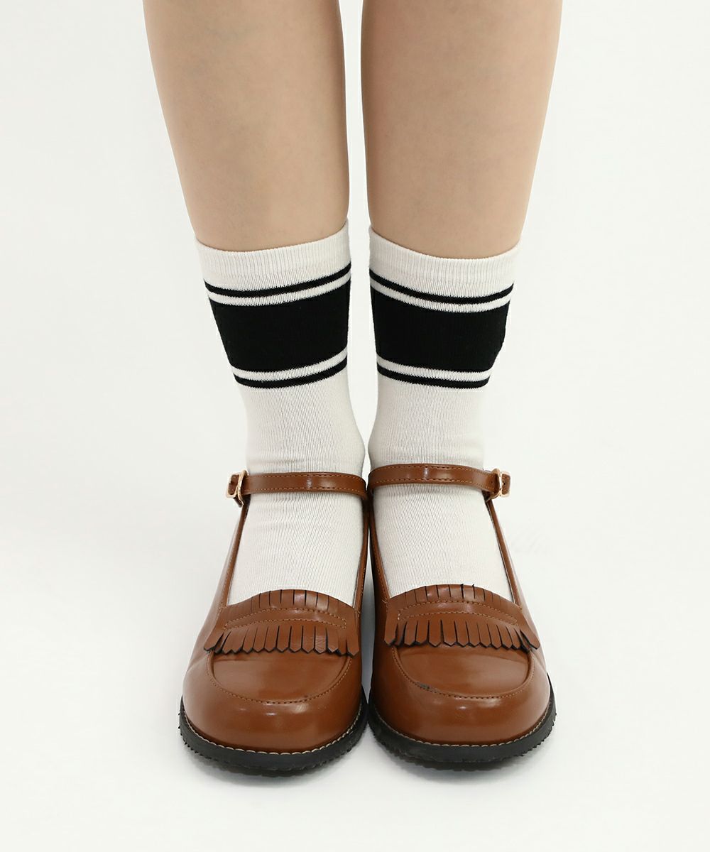 off white×black