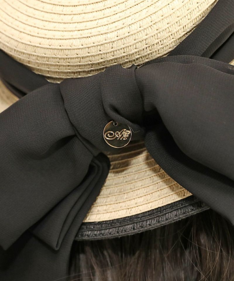 off white×black
