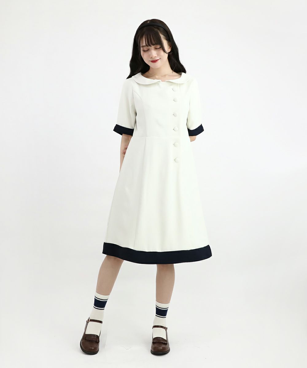 off white / 162cm / タイを外した状態