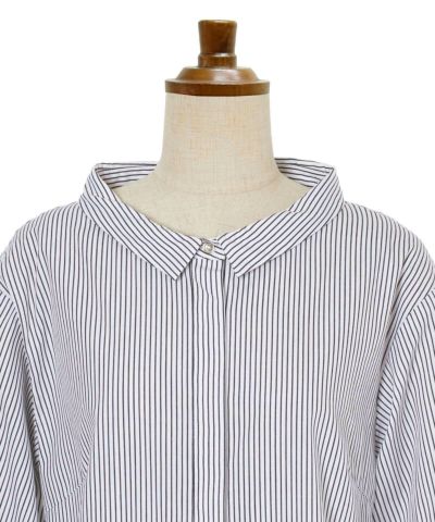 Front up (white x black)