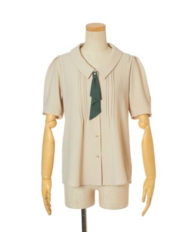 beige x green