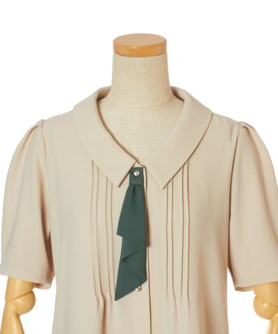 Front up (beige×green)