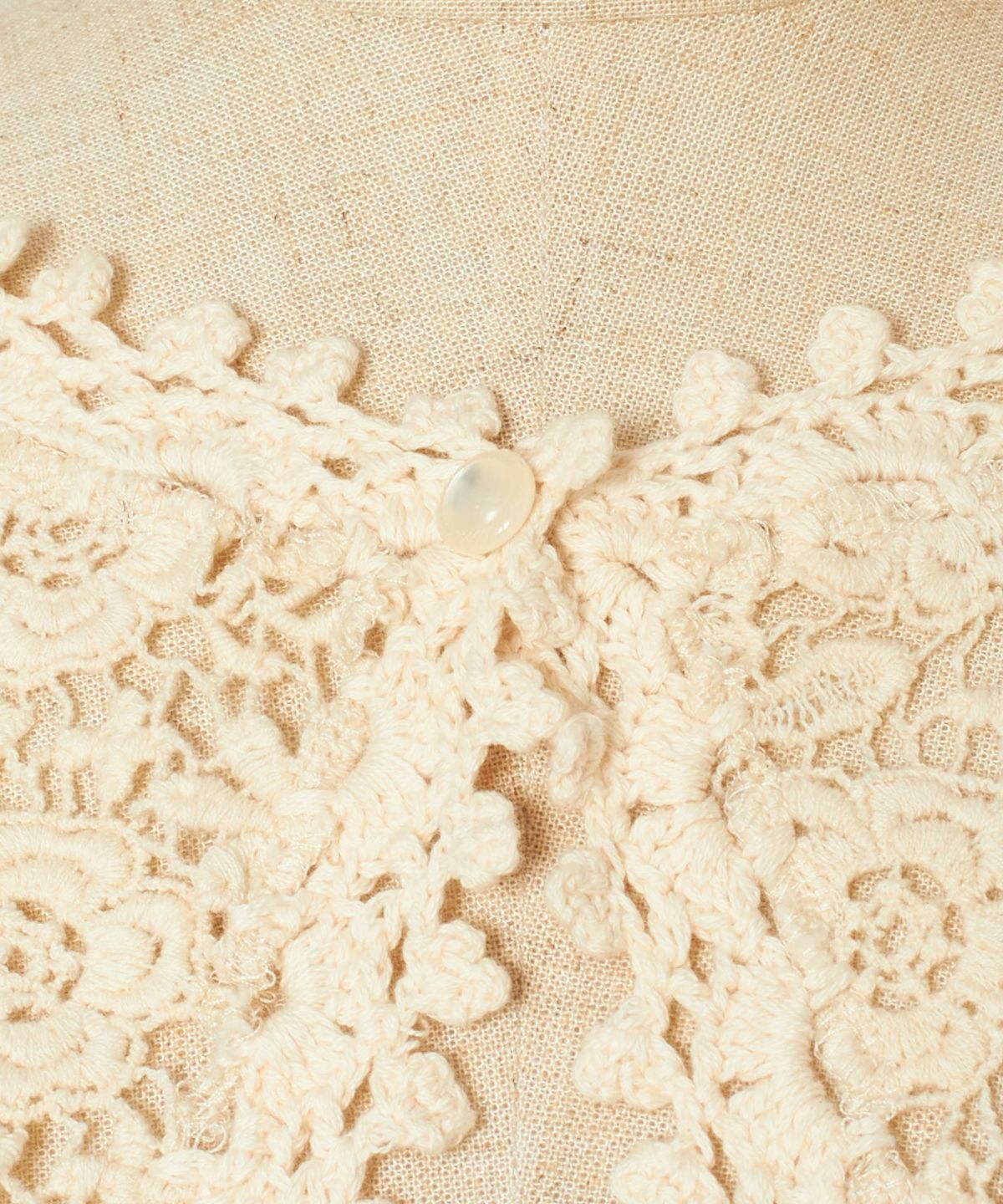 釦アップ (beige)