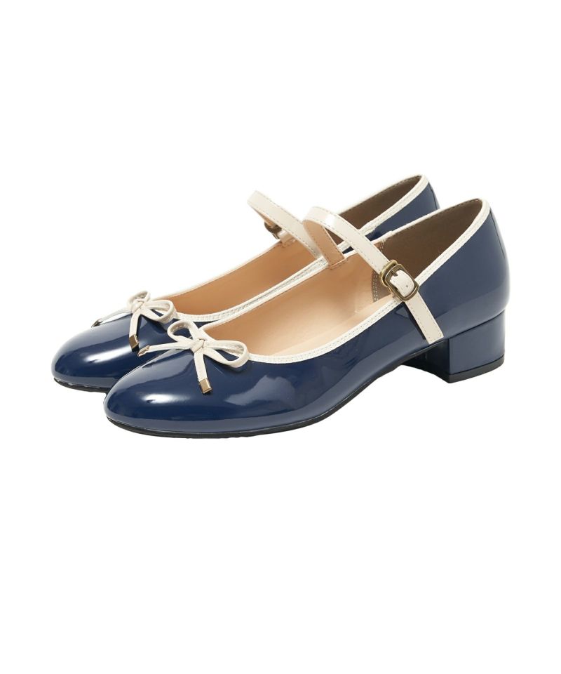 Navy × white